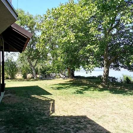 Kuca Za Odmor-zelena Oaza Golubac