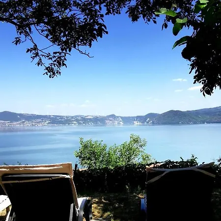 Kuca Za Odmor-zelena Oaza Affittacamere *